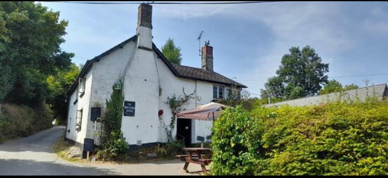 The Northmore Arms Throwleigh Dış mekan fotoğraf
